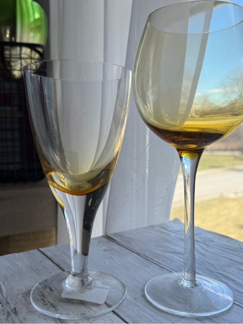 Amber-Tint Wine Glasses Set - Home Dining